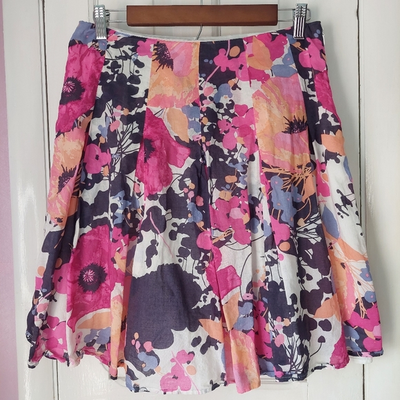 New York & Company 100% Cotton Colorful Floral Skirt Sz 4 - Picture 2 of 9